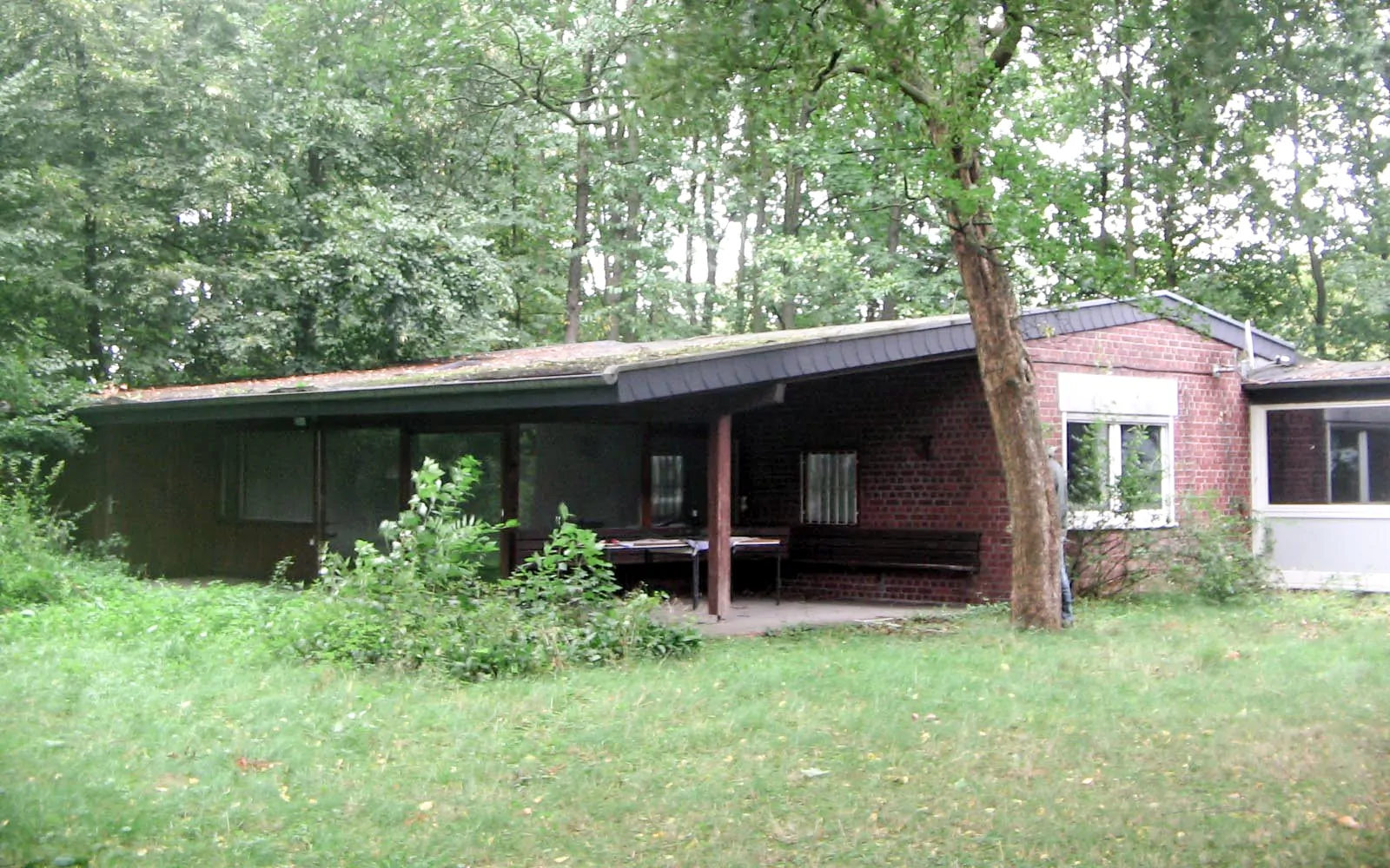 Einfamilienhaus_Koeln_Bungalow_Umbau_Aufstockung_Holzbau_vorher